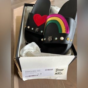 Gucci womens pool slides